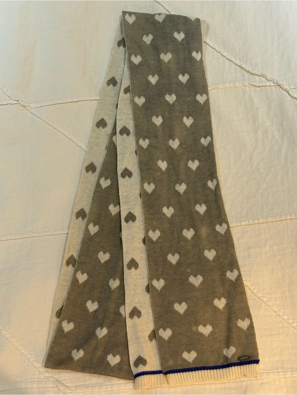 Heart Pattern Knit Scarf